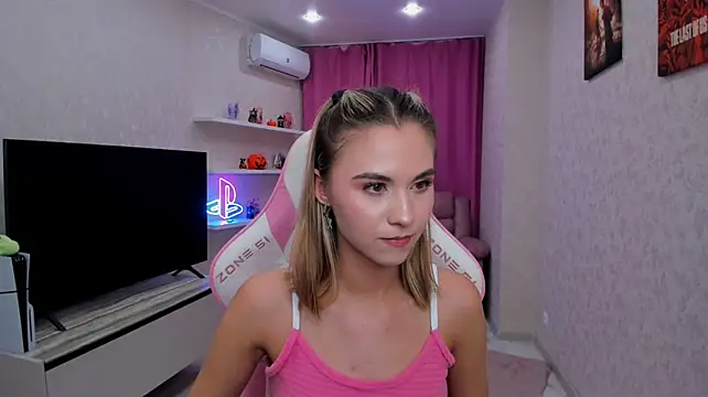 EllaCurtis
