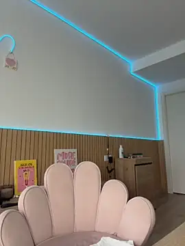 Streetdoll - pussyn in doggy + video gift