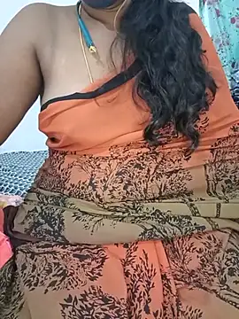 Tamil-hotwife - Oil massage on pussy