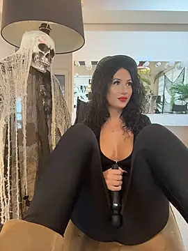 BeckyShineX - Show Me Some Love😏