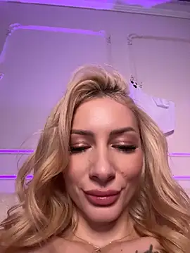 AngieShae - 💃 Naughty Dance Naked