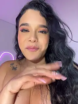 Miss-lyra - Play with my fingers and pussy🥵😈