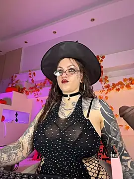 Tattitude_ - Topless 10 minutes