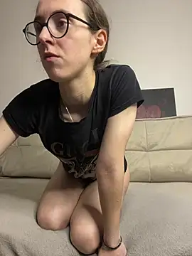 MartiniiSelenna - Fingering wet kitty