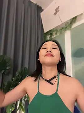 Eliza-E - 小穴特写