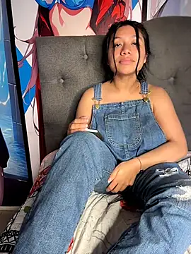 Im_Little - show tits ass 🥵🤤😈