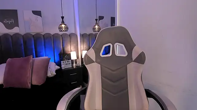 Kely_morgan - mount a dildo