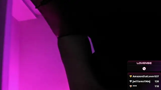 Inndrahot - 🍌Toy in my Ass🍌