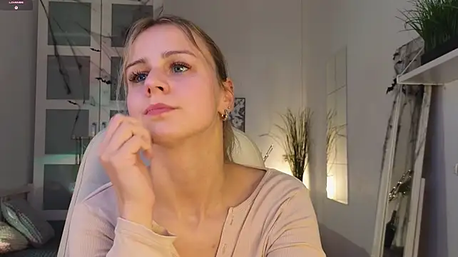 WendyDolie - Camel toe