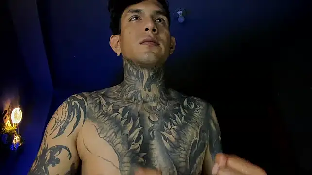 Travisttanner28's Live XXX Chat
