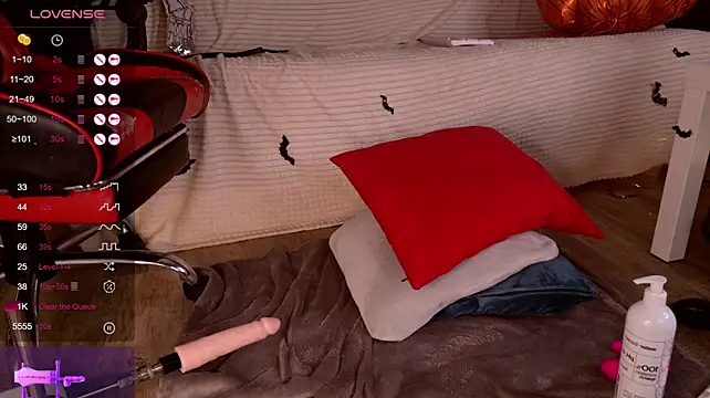 FreyaRaya - play with pussy