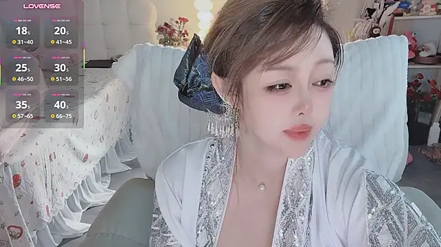 Youzi_666 - 你不要紧张，我又不是什么好人（戴乳夹摇奶子）、