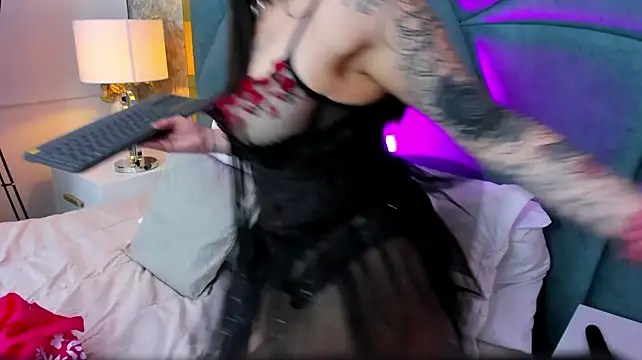 DaphneMeek - skirt off n make ur ass red bitch 😈