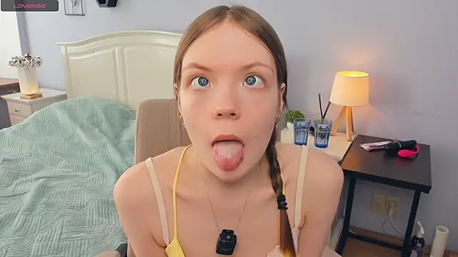 LavenderMitten - twist and pull my nipples