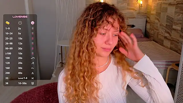 Milounee - doggy without panties