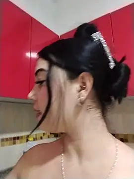 Julianne_valerin - oil on tits
