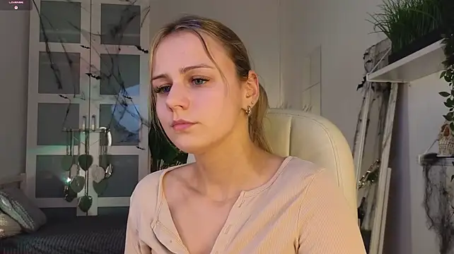 WendyDolie - Camel toe