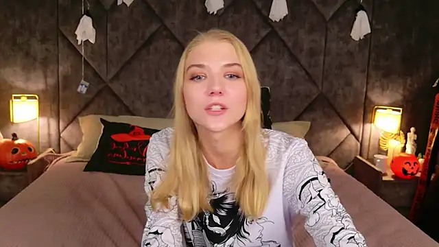4example_Chloe - You have a gift for making people smile