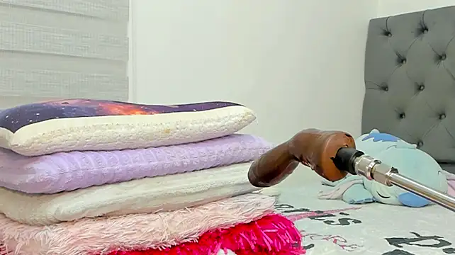 Elizabeth_18_ - BIG SQUIRT