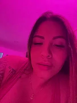 Sexyyykloee - tits out + deepthroat very sloppy