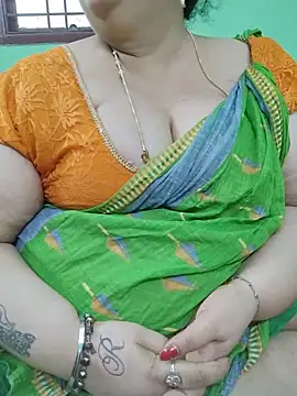Tamil-mayasri - boobs oil
