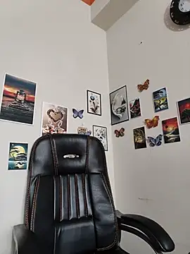 Pinky-2 - Oiling My Sexy Pussy Hole
