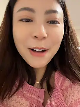 YaoYao8888 - 穿裙子不穿内裤，把小粉跳出来