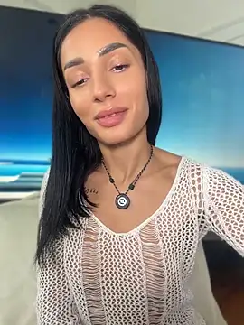 Vicky_luxe