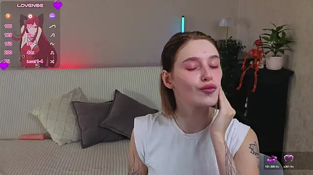 TaraEva - Naked twerknk eva