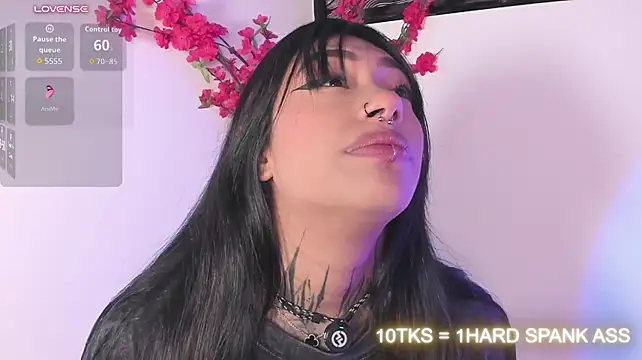 Alejaa_1 - new piercings boobs xd