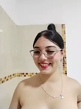 Julianne_valerin