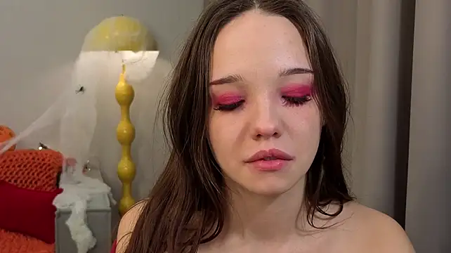 Milly_Lane - MessyDeepthrought