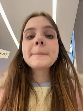 Lunabelle_ - naughty doggy w panties down