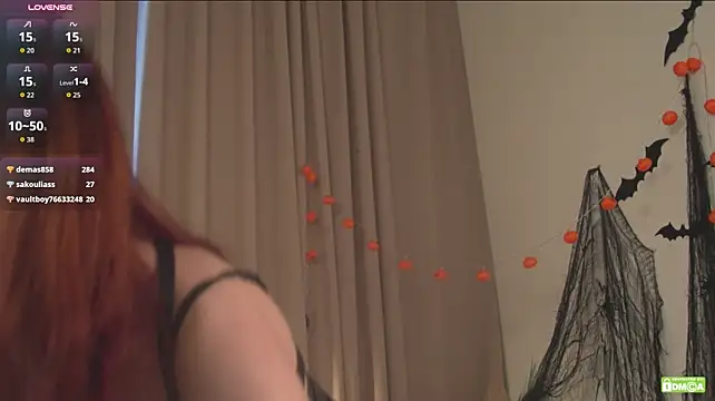 CatyPurrrrr - doggy pose