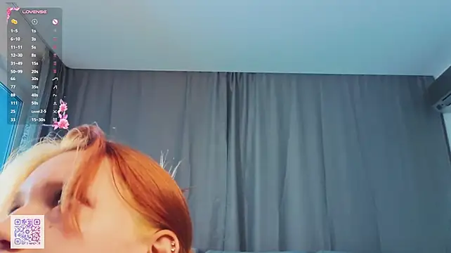 IlianaGoller - 👅Take off my cute tank top straps👅
