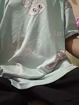 Nandundi - Show pussy in public