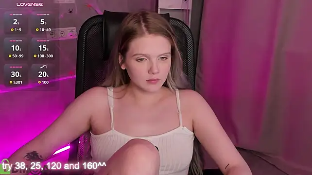 Alisa_Allison - show boobs