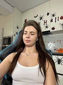 CurlyLara - 🥵Naked+VIDEO FOR LAST TIP