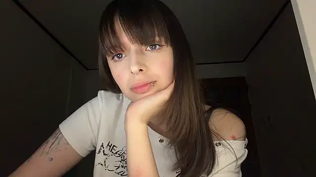KathiePeeks - spank my cute ass