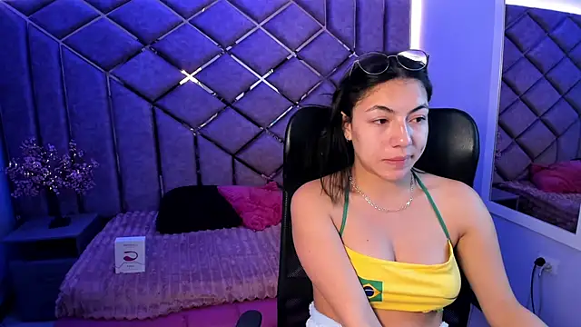 Poly_Sasha_