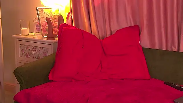 JadeRoyce - Dildo in pussy