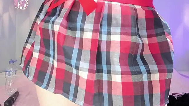 ScarletGV - clamps on my nipples