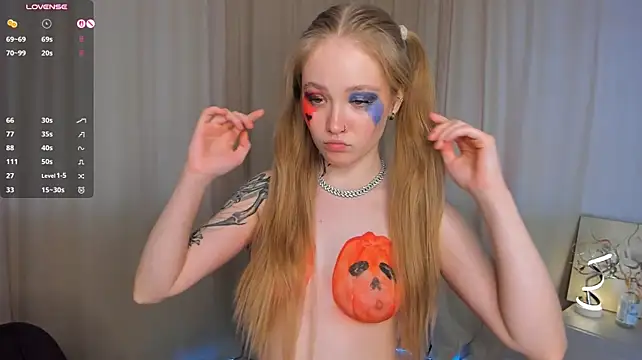 MaireLanda - Massage Harley Quinn's tits with ahegao