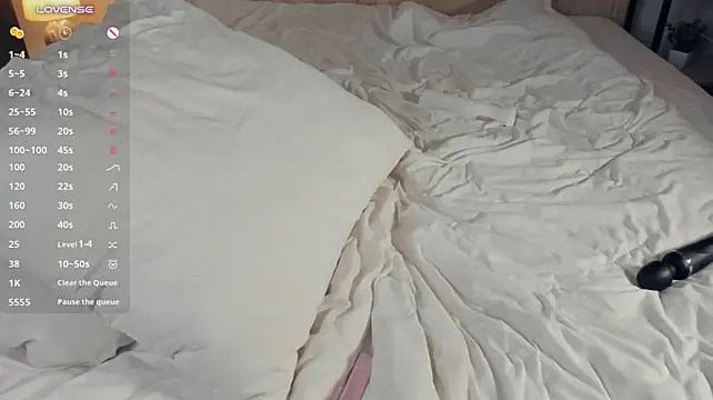 EstelaSuppa - Take off my bra and shake my TITS<3