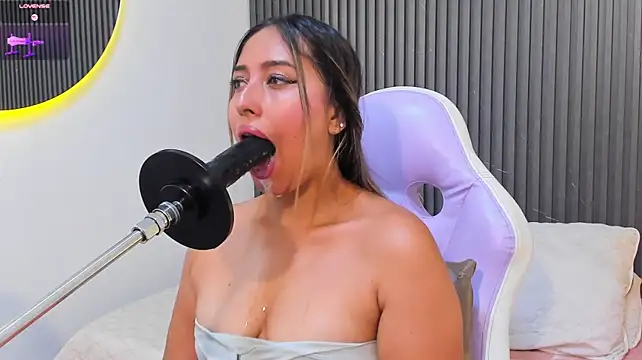 karola_cute_'s Live XXX Chat