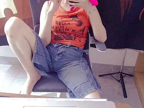 Anna_hornygirl - show pussy