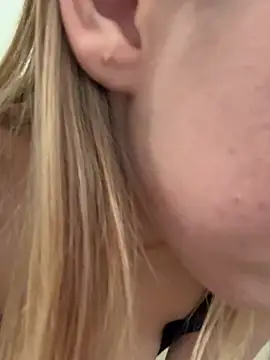 AriNova_ - PLAYING WITH PUSSY IN THE ROOM