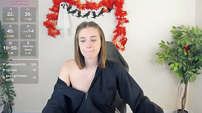 Nancy__Carter - Squeeze butt with both hands