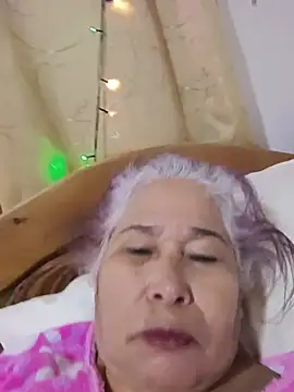 Girl_amada - Show pussy