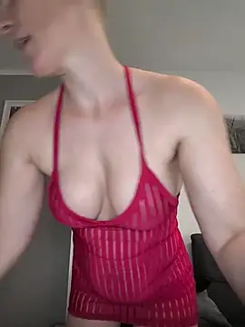 DarleenHot - Pussyplay near Cam/ Lt Secret Clip